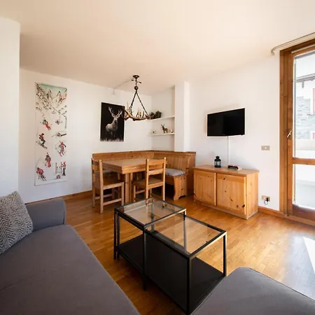 Apartman Xxv Aprile 6 *