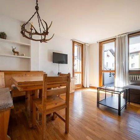 Xxv Aprile 6 * Bormio